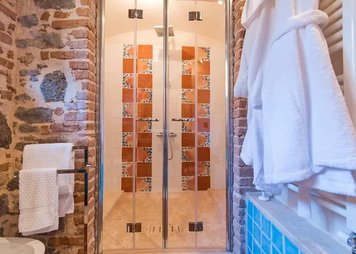 招待所 Domo Pro Vois 4*